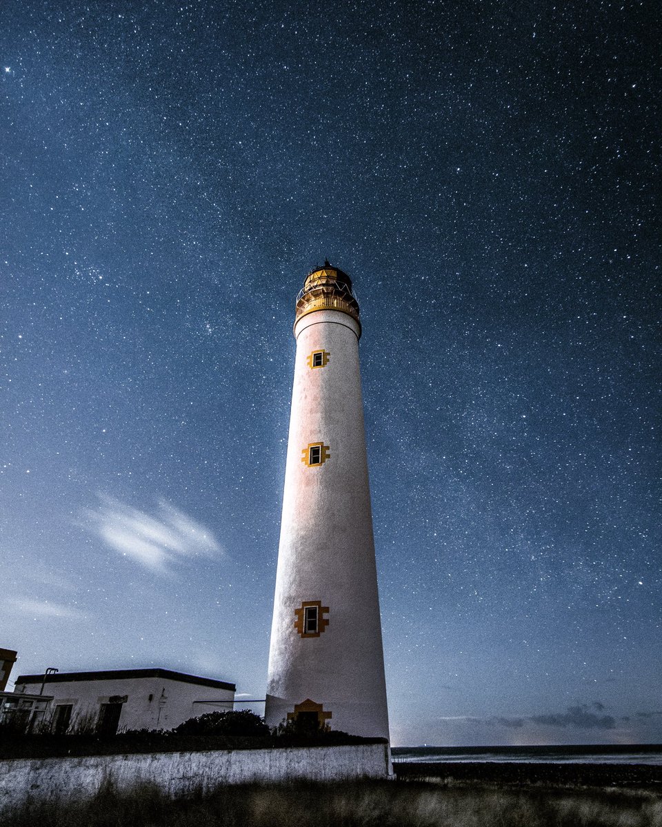 angusjohnscott's tweet photo. Finally made it to Barns Ness #lighthouse near #Dunbar. #lighthouseporn #milkyway #lothianloop https://t.co/IzoQO49Xt8