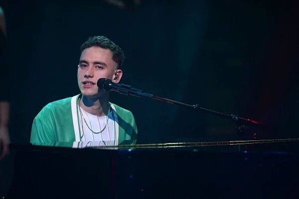 xpuffs's tweet image. #BRITBREAKYEARS #BRITBREAKYEARS