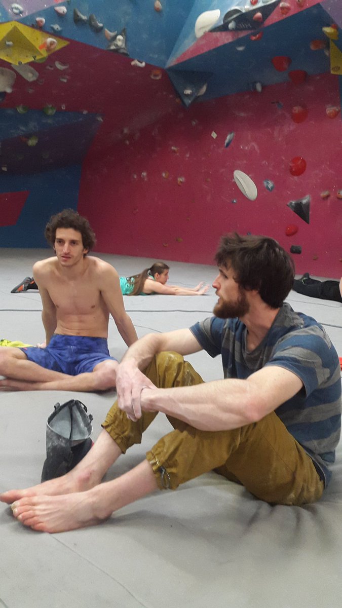 Jimmy Webb et Guillaume Glairon Mondet à B'O3 !! goo.gl/CEDm2m <a href="/grimpermag/">Grimper Magazine</a> <a href="/Planetgrimpe/">Planetgrimpe</a> <a href="/EpicTVClimbing/">EpicTV Climbing</a>