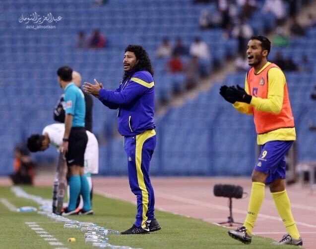 13_nsr's tweet photo. بتجيك الايام اللي بتنصفك وتكون اساسي وبعيد عن من يضمن الخانه ، صدقني سينصفك الملعب بحول الله 
@hazazi16 https://t.co/UexuDlrPMT