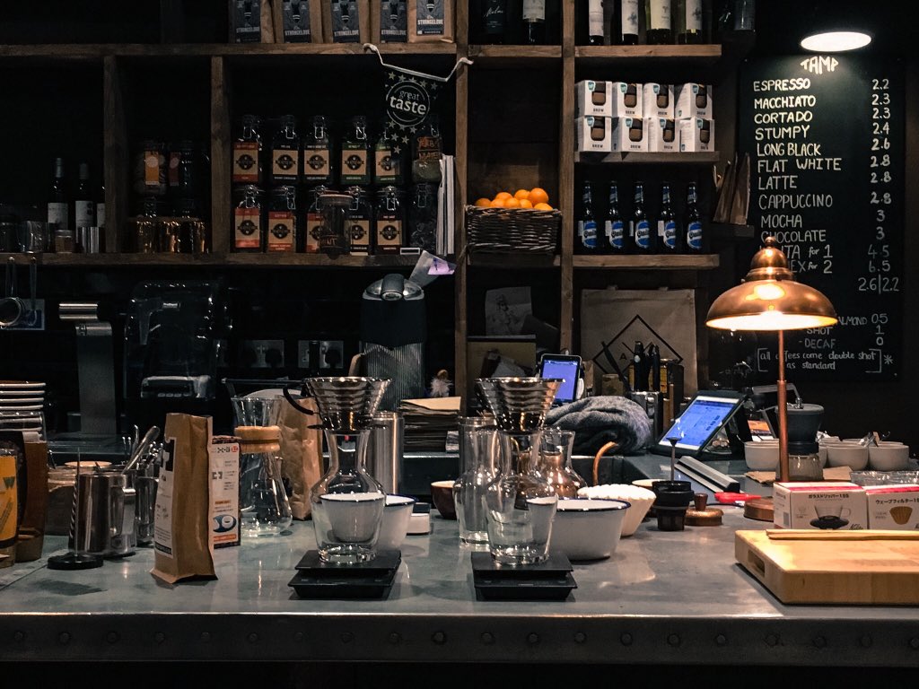 TAMPCOFFEE's tweet photo. About to start #coffeeclasses @TAMPCOFFEE ☕️👍 #londoncoffee #chiswick #chiswickliving https://t.co/9nM52Yt3DL