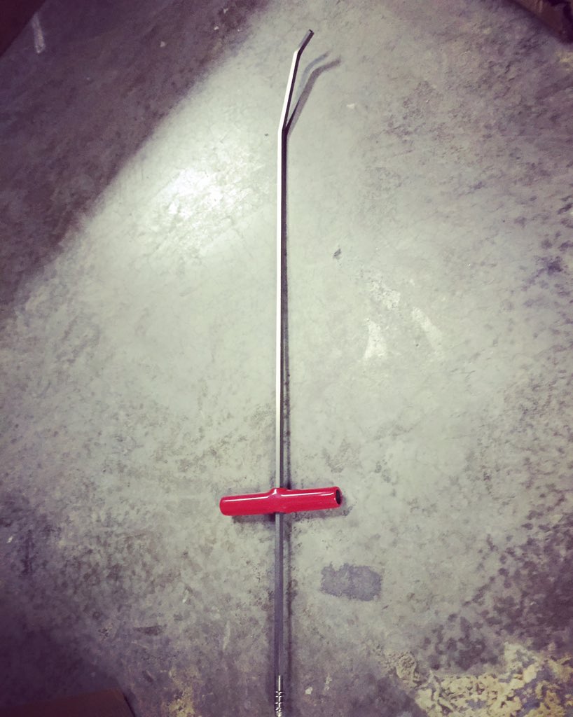 EvaMariaKallen's tweet image. The HEX up close and personal! Interchangeable tip tool.  Sliding handle.  #a1tools #dentrepair