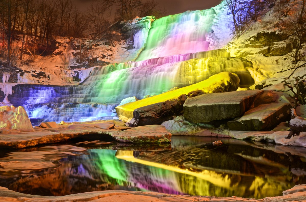 Pure_Ontario's tweet image. #AlbionFalls #winterreflection #pureontario #ontariowaterfalls #waterfalls #hamilton  #redhillcreek.