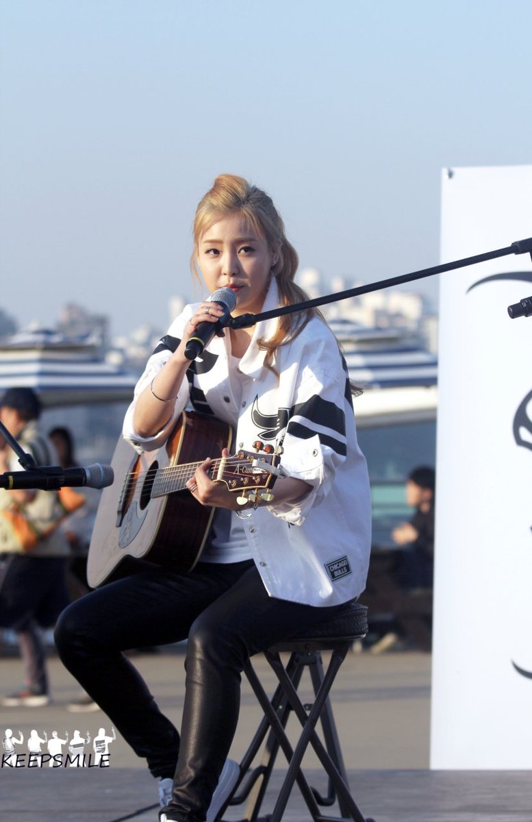 #디아크 #민주 #춤민주 #민주오빠 #코코몽 <a href="/TheArk_official/">디아크 (The Ark)</a> 
cfile5.uf.tistory.com/original/260C1…