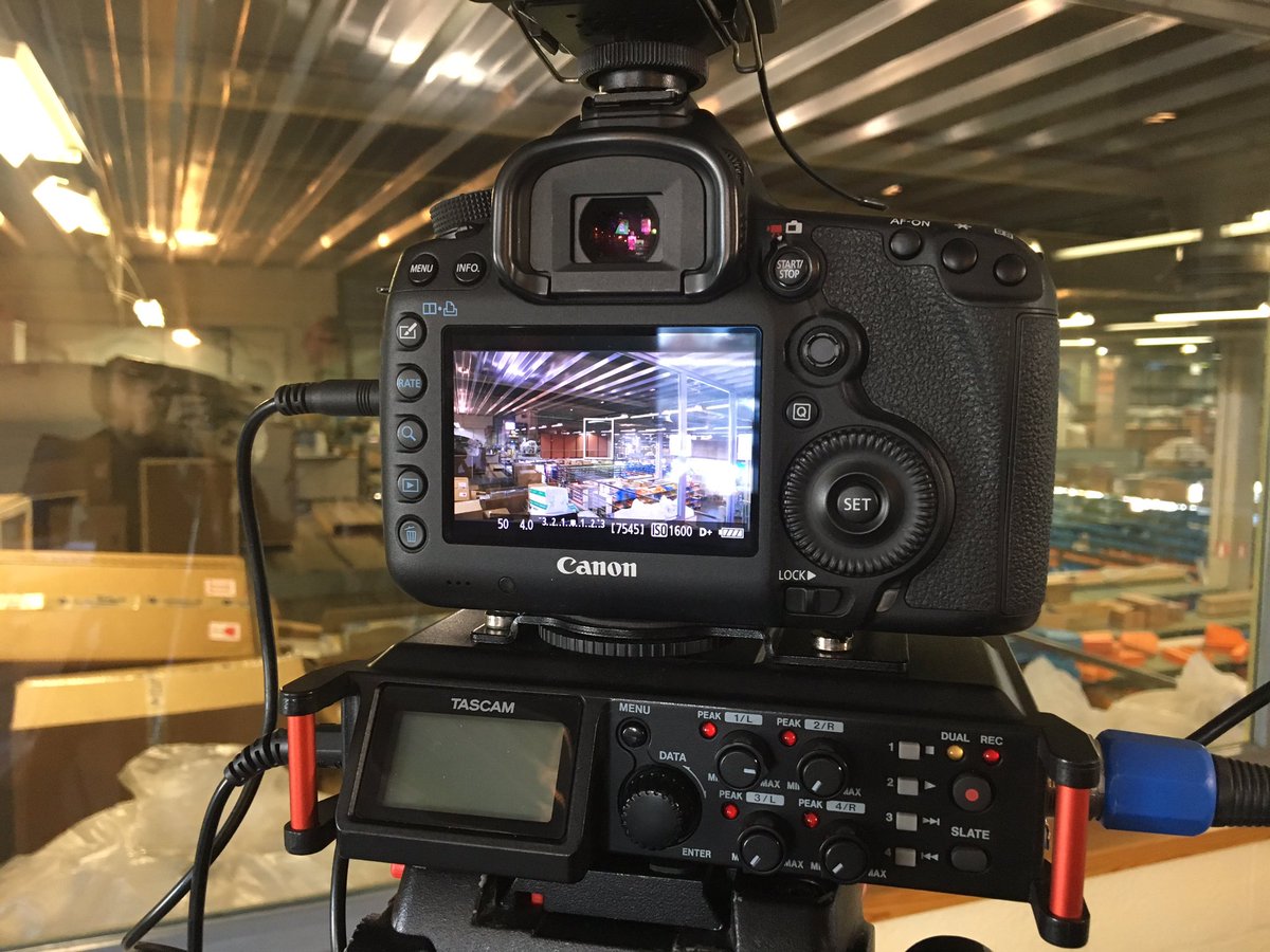 laboiteacom's tweet photo. En tournage chez Normalab pour le prochain Made In Naninne de la @CCILVN #laboiteacom https://t.co/80w5vUl4qR