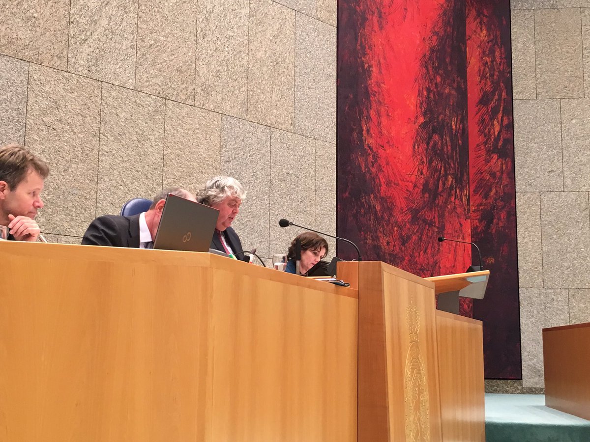 geertwilderspvv's tweet image. Heeft Elias slakken gegeten? Dit gaat drie dagen duren. Pffff