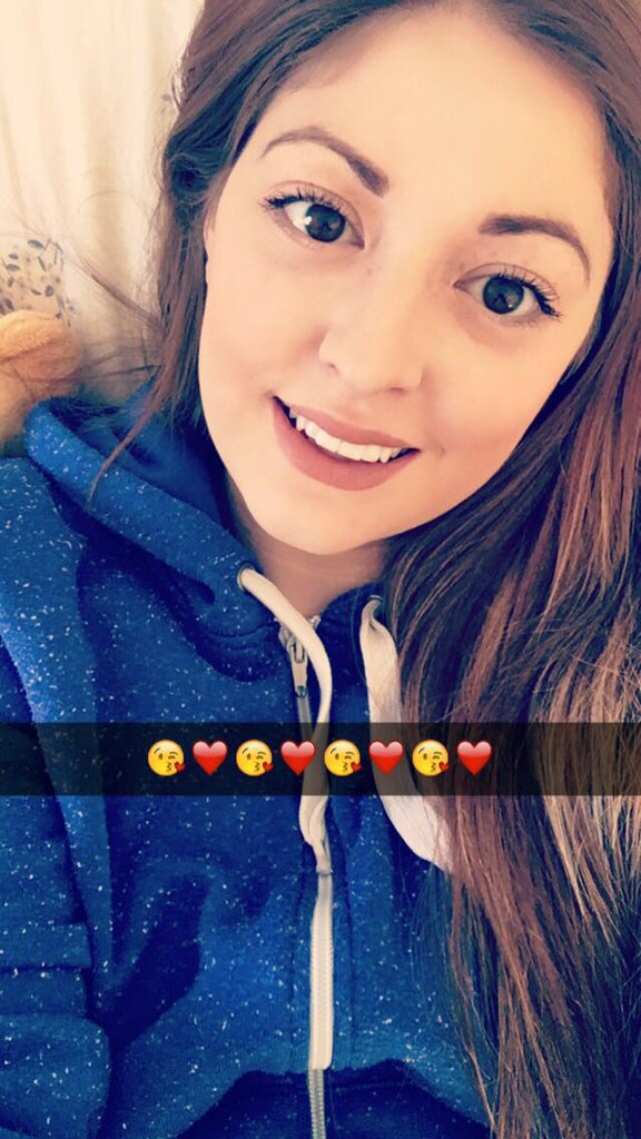 jlt_squeeze's tweet image. Visit La Belle Boutique in Maldon for Teeth Whitening to improve your smile ✨ Call 01621 855444 to book for just £99