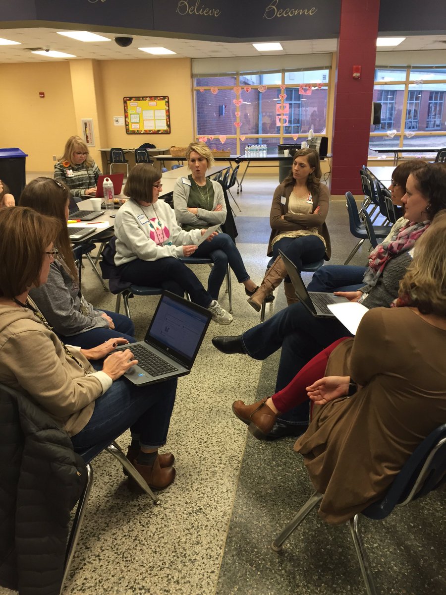 3rdNerdCES's tweet photo. #iwonderforsyth 1st grade DCD on differentiation https://t.co/aumeqR7Y98