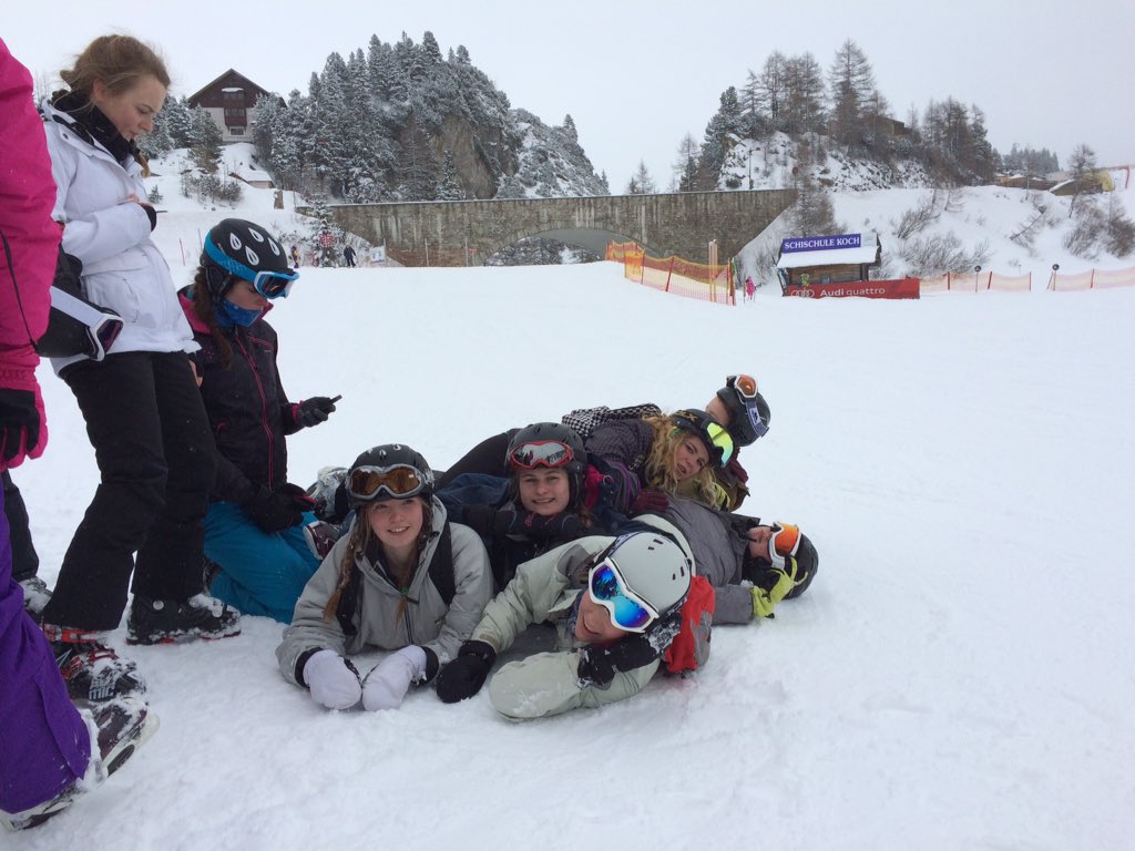 SHSsociology's tweet photo. @StroudHigh day 4 on the slopes - spirits high #SHSskitrip https://t.co/k63oRestUl