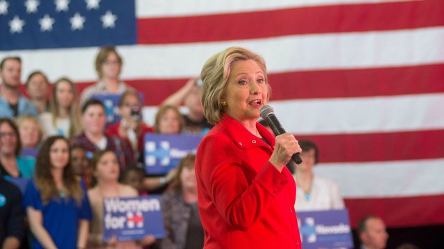 dna's tweet photo. Watch: Hillary Clinton literally barks to attack US Republican rivals https://t.co/P3RtelS0cs https://t.co/MpEGeEaZHS