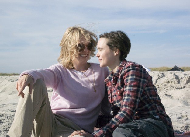 RedMagDaily's tweet photo. EXCLUSIVE: Take a sneak peek at Ellen Page &amp; Julianne Moore in the heartbreaking Freeheld https://t.co/qWxOEqP3Ly https://t.co/qr9xwpGwsa