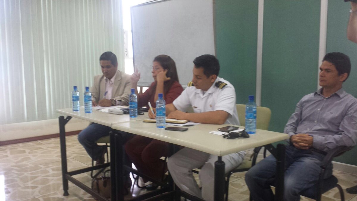 GoberManabi's tweet photo. En el Cantón #Sucre se desarrolla el Comité de seguridad en la vida humana en el #mar @susana_du @xavieradolfo https://t.co/IXJrLY1KGF