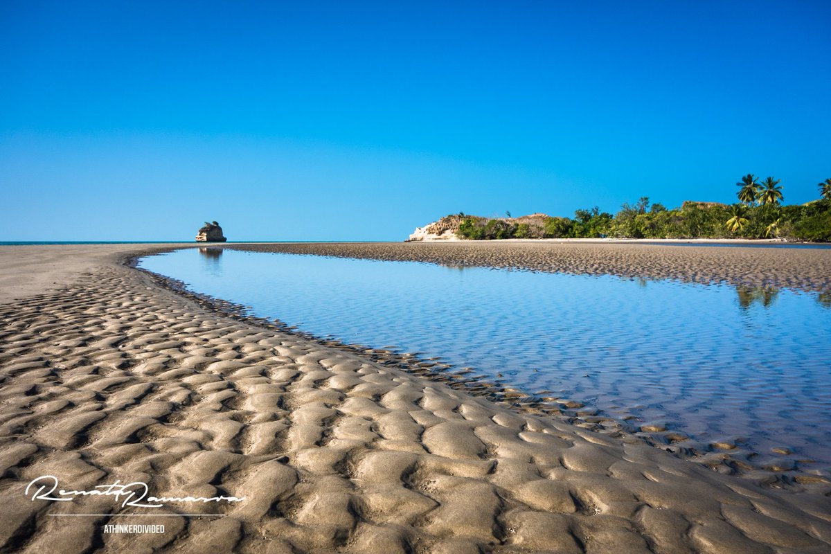 athinkerdivided's tweet image. Columbus Bay, Trinidad.  #caribbean #landscapes #imagemaking #geography #tourism @chtafeeds