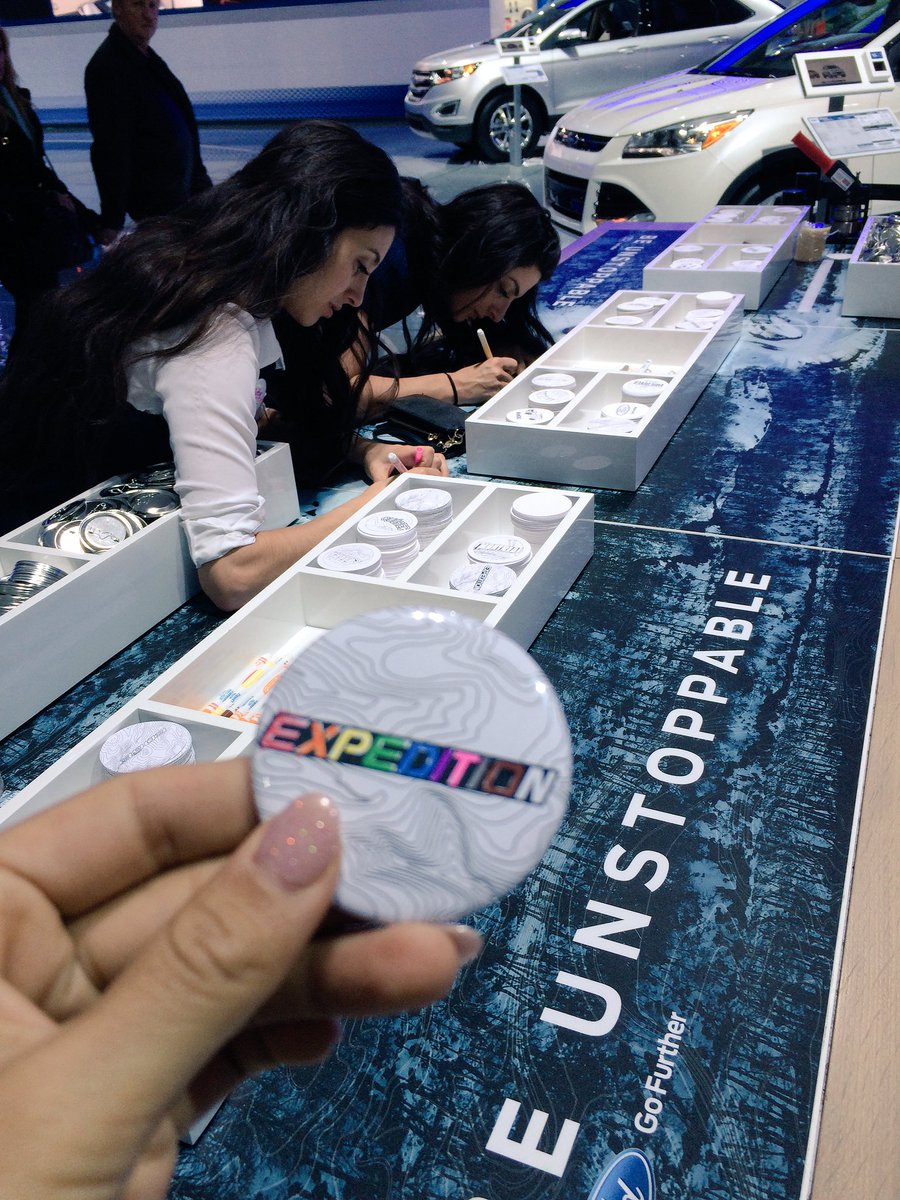 Ford_JadeW's tweet photo. You can create your own #button at #CIAS2016. Lots of fun for the whole family! @autoshowcanada @Ford_MelanieW https://t.co/1n0FkiHjRe