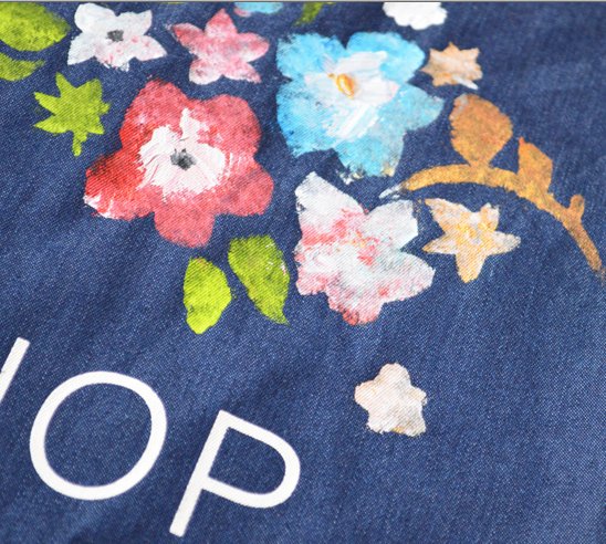 Zaterdag krijg je bij besteding van  € 60 - of meer bij <a href="/Topshop/">Topshop</a> een unieke handgeschilderde tas van <a href="/miminizan/">Mimi Nizan</a>