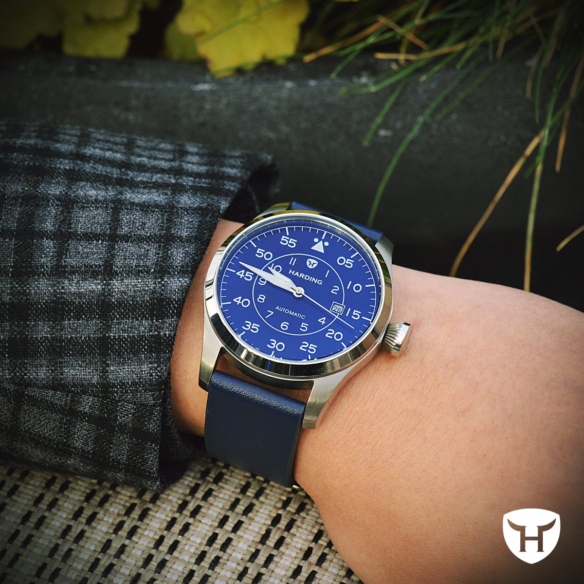 HardingWatches's tweet photo. Styling inspiration – dress your wrist in the smart way. #style #fashion #suit #watch https://t.co/IIynOw0igp