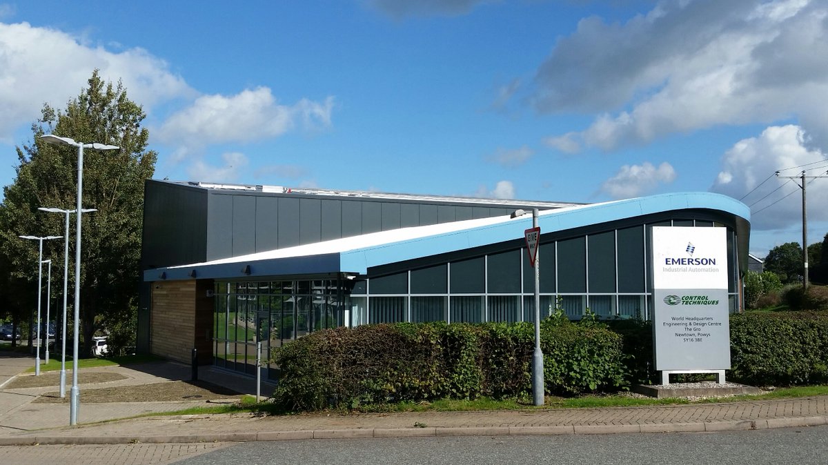 Cat 14b - Non-Residential Site Supervisor. Powys winner and South Wales finalist is Elwyn Preece of Paveaways Ltd.