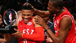 FDSN_Thunder's tweet photo. .@russwest44 and @KDTrey5 had a new move for the #AllStarGameTO, and it was mesmerizing. https://t.co/ZSzF9mYOqH https://t.co/u1ETH8fWZs
