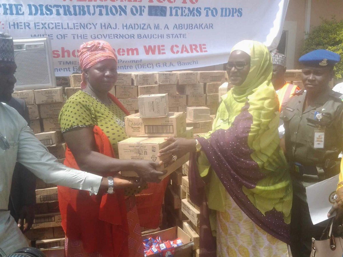 Mrshadiza_MA's tweet photo. BSWEEP rolled out its activities with distribution of relief materials to IDPs . https://t.co/ntcWXJqQUY