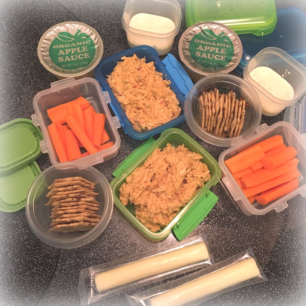 HealthCoachChar's tweet photo. #healthylunchbox #learningfuel https://t.co/TOEUgxjr4l
