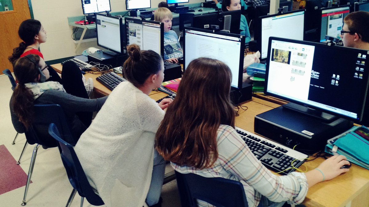 wazupwithtech's tweet photo. Shhh! Recording!
These 6th Graders are creating a great 3 Minute Fiction story! @GCMSCATS @mcpasd https://t.co/hgWvF2rC0e