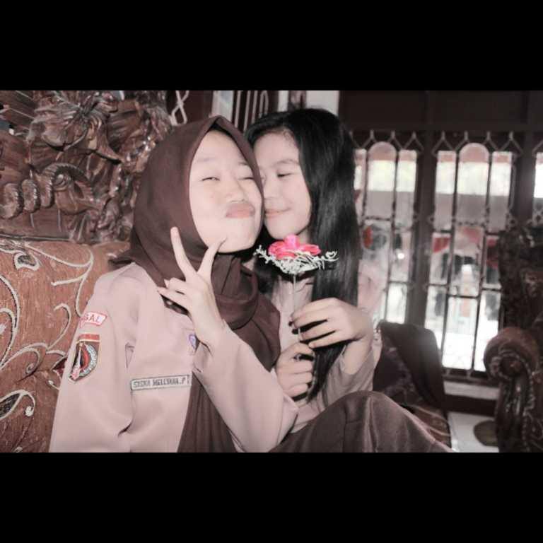 Valentine💋 
Cuma Ngasih💐 
*ltpost