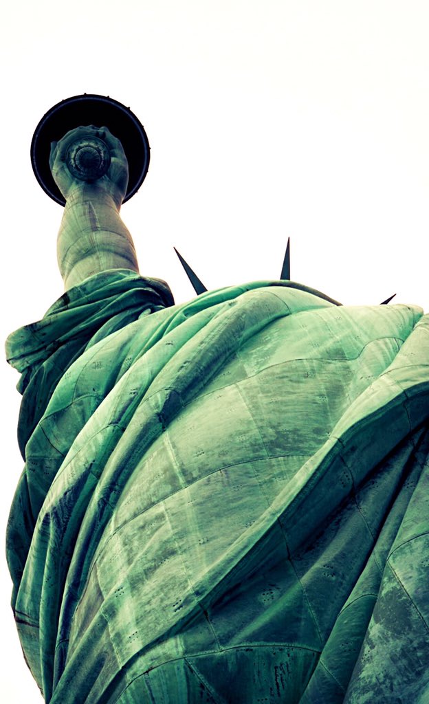 Embedded twitter photo