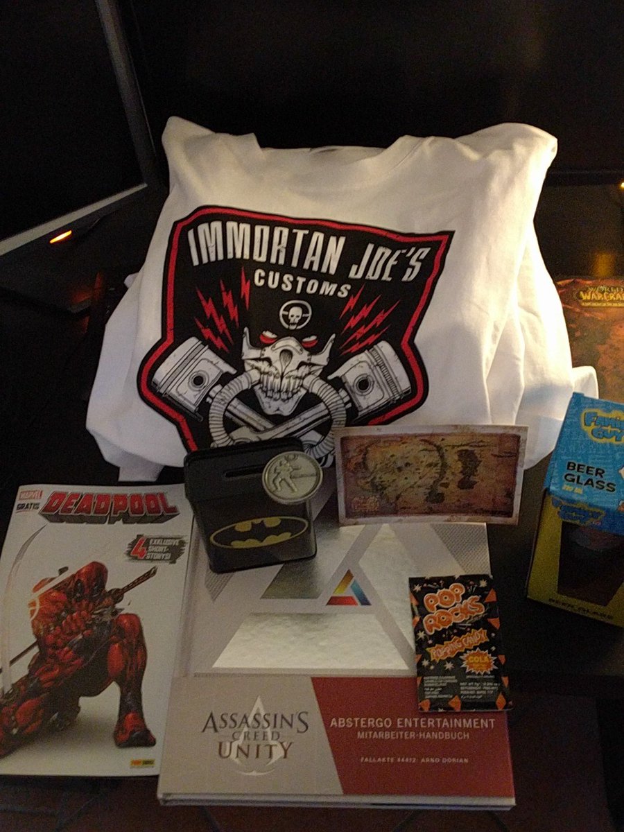 Die 1. #lootchest ist angekommen. Inhalt wird in der Familie geteilt :)