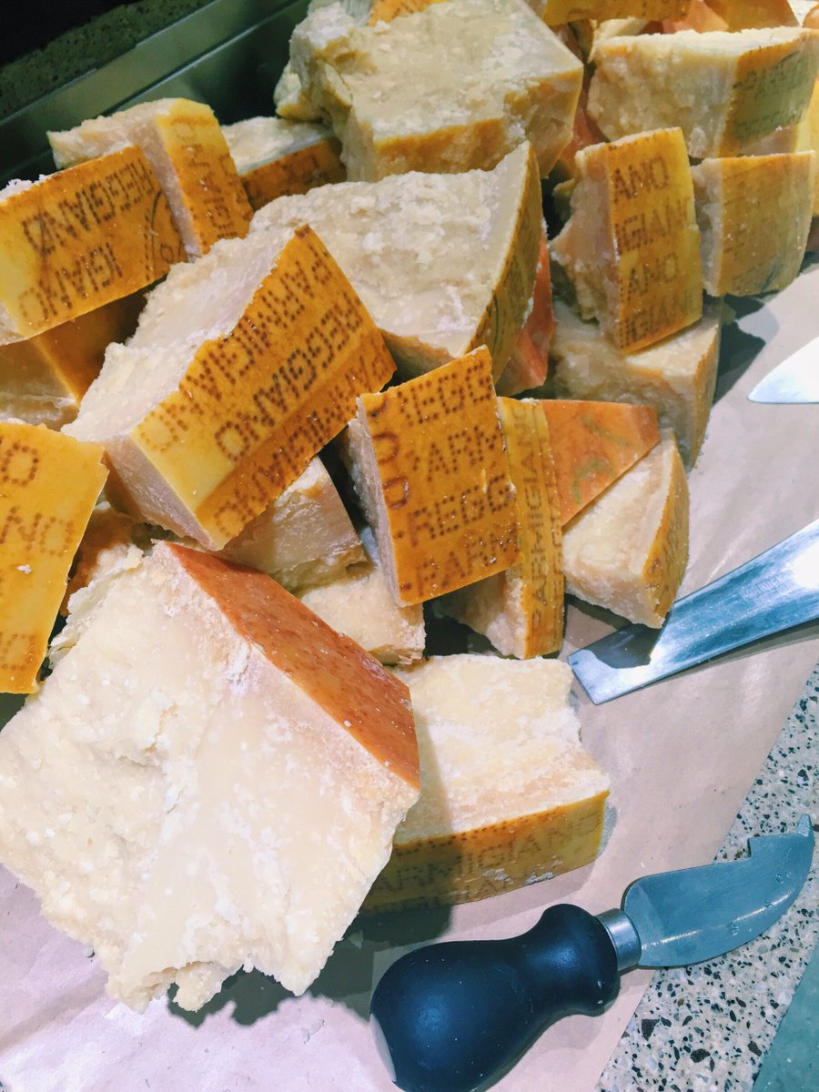 MarianosMarket's tweet photo. White gold Parmigiano Reggiano, better known as "the King of cheese!" Find it exclusively at #MyMarianos. https://t.co/588rZhyjAT