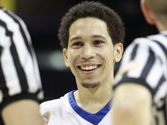 TheStableSports's tweet photo. .@SMUBasketball's #WoodenAward finalist Nic Moore has become a legend on the Hilltop. #SMU https://t.co/7kyFPgQhDb https://t.co/UwCJkJBgc3