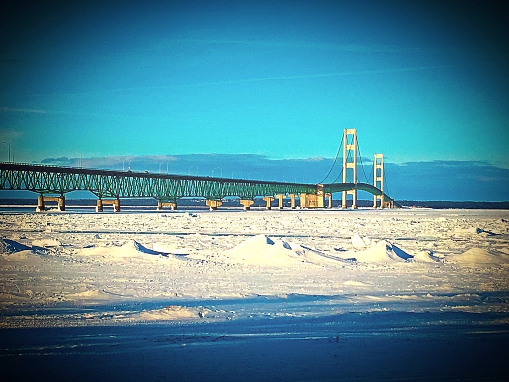 MegzJB03's tweet photo. Mackinaw Bridge! I love Northern Michigan! https://t.co/ZUu5yi0iFr