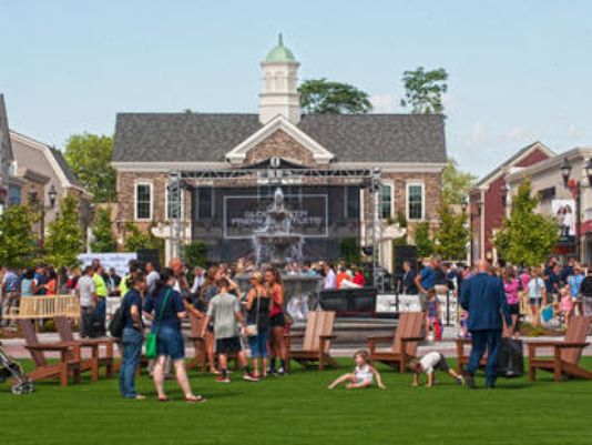 What's new at #SouthJersey's #outlets? Find out here --> ow.ly/YokTo @GloucesterPO #shopping <a href="/ShopCamCo/">Shop Camden County</a>