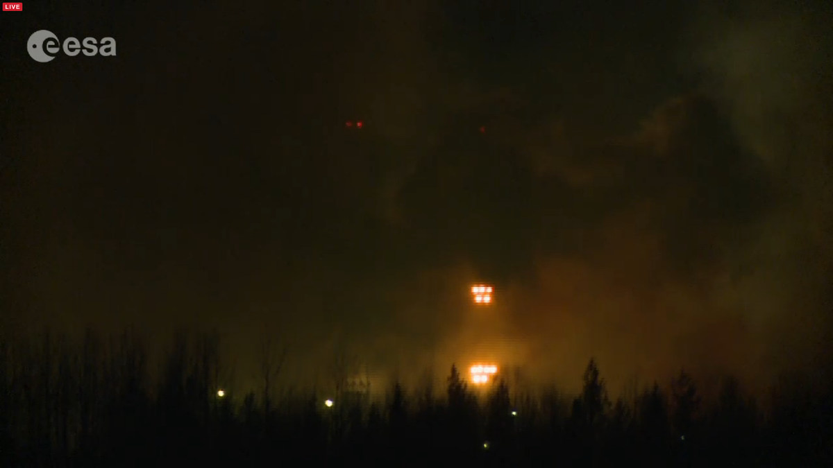 ShuttleAlmanac's tweet photo. LIVE - LIFTOFF 6 of Russian Rokot (former ICBM) launch from #Plesetsk carrying the @ESA #Sentinal3 #Sentinal3A https://t.co/6DX2W2lIpC