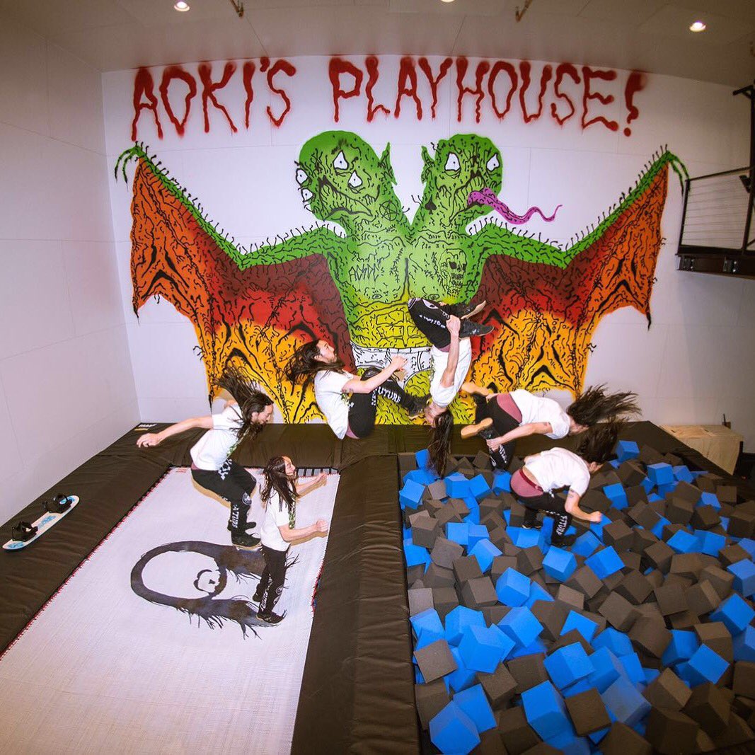 Welcome to #AokisPlayhouse! https://t.co/kLwL4tiYRf
