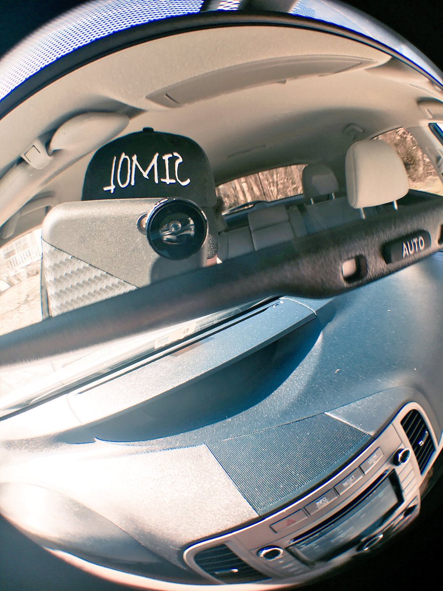 prollyrazzi's tweet image. #SIMOL