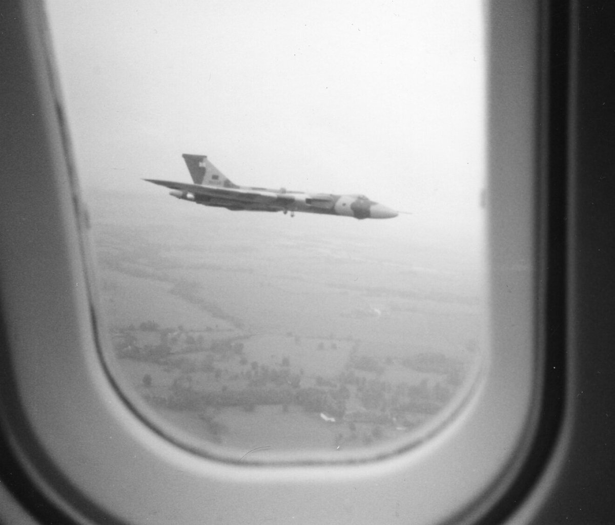 Vulcan XH558 taken from the window of none other than Concorde. Suprised to see the airbrakes out! @VulcanSCentral