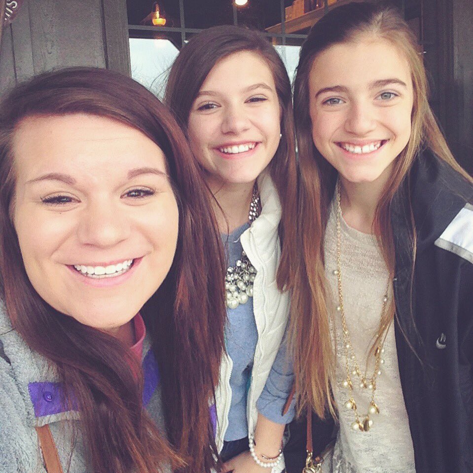 kellyl_mckinley's tweet image. mornings with these two &amp;gt;&amp;gt; #projectpear #discipleship #girlsmin