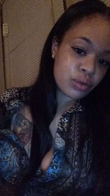 Watch Deja Vù👑's leaked NSFW photo on TwXstars