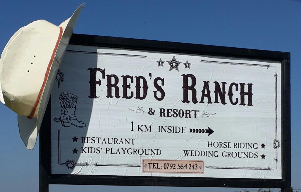 Now open!!!!
Great food, fine wine, bewitching music behind a terrific country atmosphere. Book your table now.