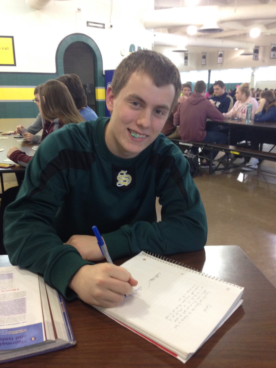 BTB_CLS's tweet photo. Signed Guard E helm to the team,cant wait to see him play. #beaver @EHelm_ https://t.co/DK4z4kLArh