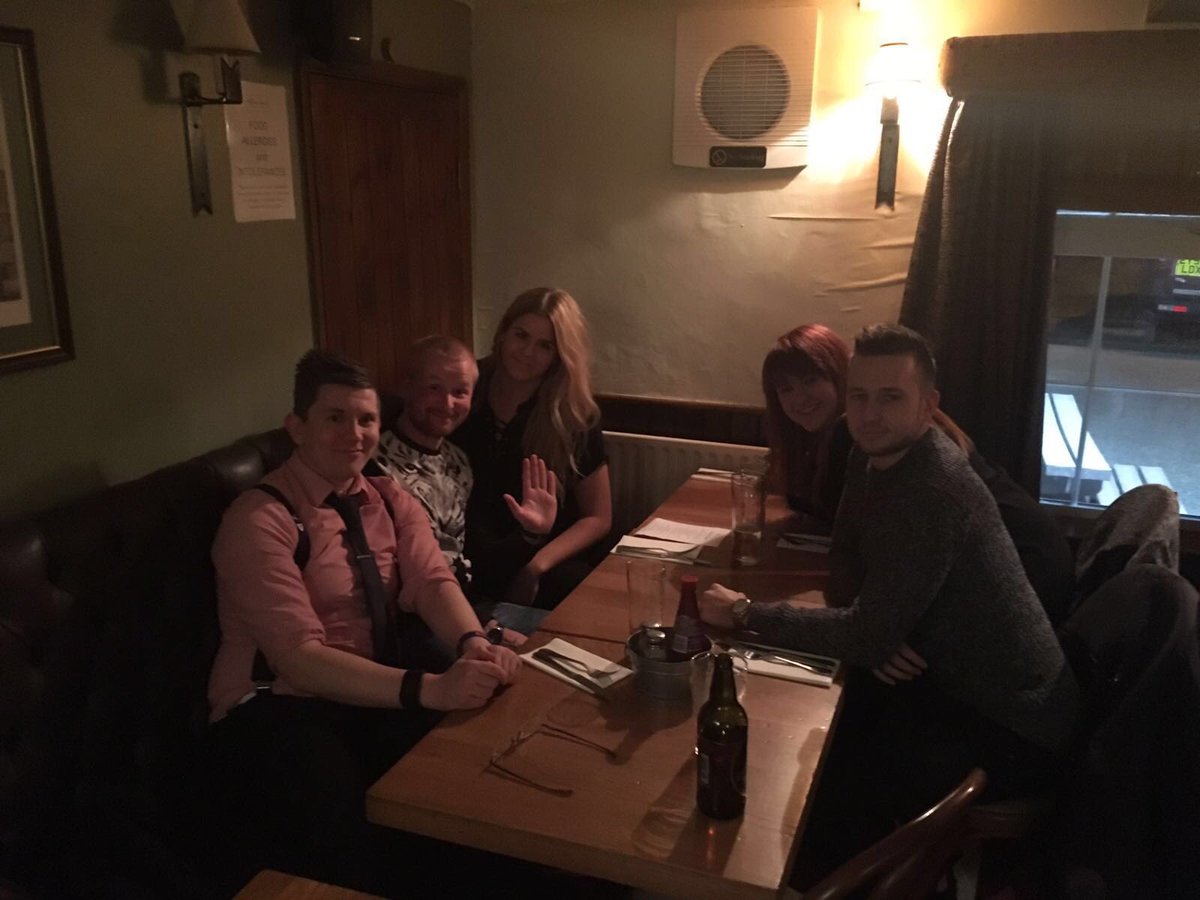 GM_ERAC's tweet photo. U408 out celebrating their country leading 96ESQI #ProudAreaManager #U4Exciting #EracU4 @LUMAZ1980 @amywagerr https://t.co/OIAQq77E6S