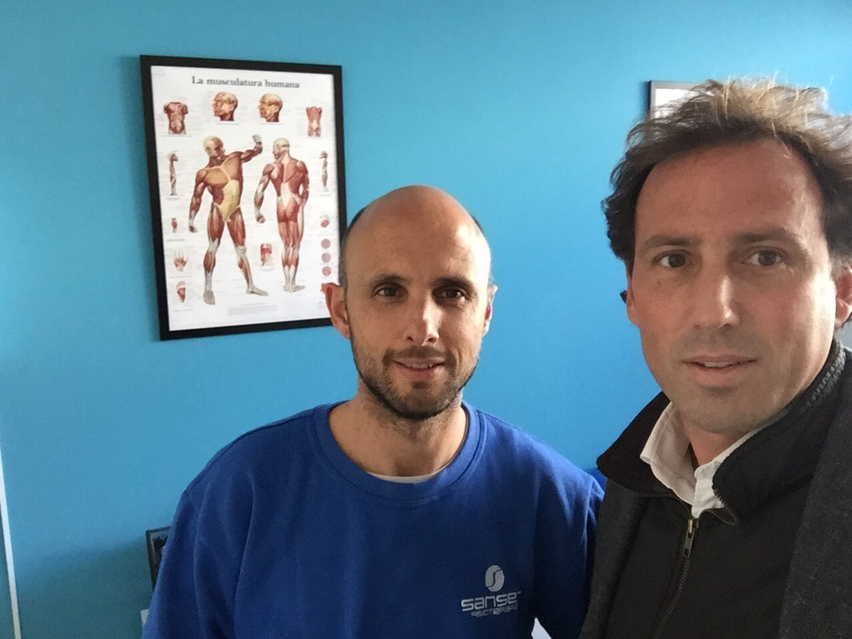 Con @FisioJCuenca en la rehabilitación de mi hombro. Queda muy poco para volver a jugar con mi pala <a href="/starviepadel/">StarVie Pádel</a>!