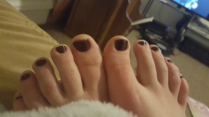 After a long day I treated myself to a pedi;) #feet #toes #longtoes #footfetish #cumonmypics https://t<a href="/tag/feet"class="tags">#feet</a><a href="/tag/footfetish"class="tags"><span>#footfetish</span></a><a href="/tag/toes"class="tags"><span>#toes</span></a><a href="/tag/longtoes"class="tags"><span>#longtoes</span></a><a href="/tag/cumonmypics"class="tags"><span>#cumonmypics</span></a>