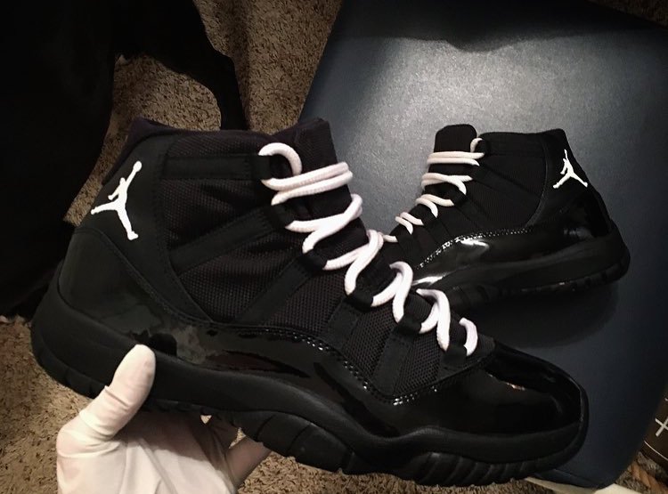 SneakerPics23's tweet photo. Murdered Custom 11's https://t.co/utQDxWJXZO