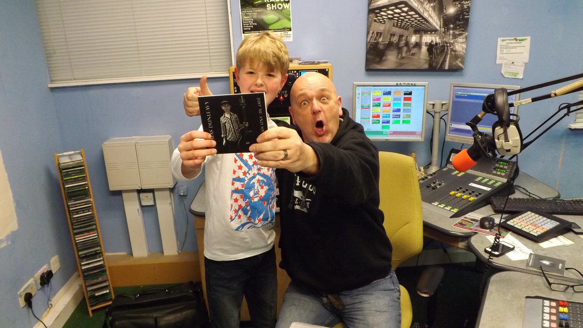 thomasdunleavy1's tweet image. Rockin with the Doc at Peterborough FM last Thiursday
@docmasonshow @pborofm 
@PBMusicNetwork @bbcintroducing