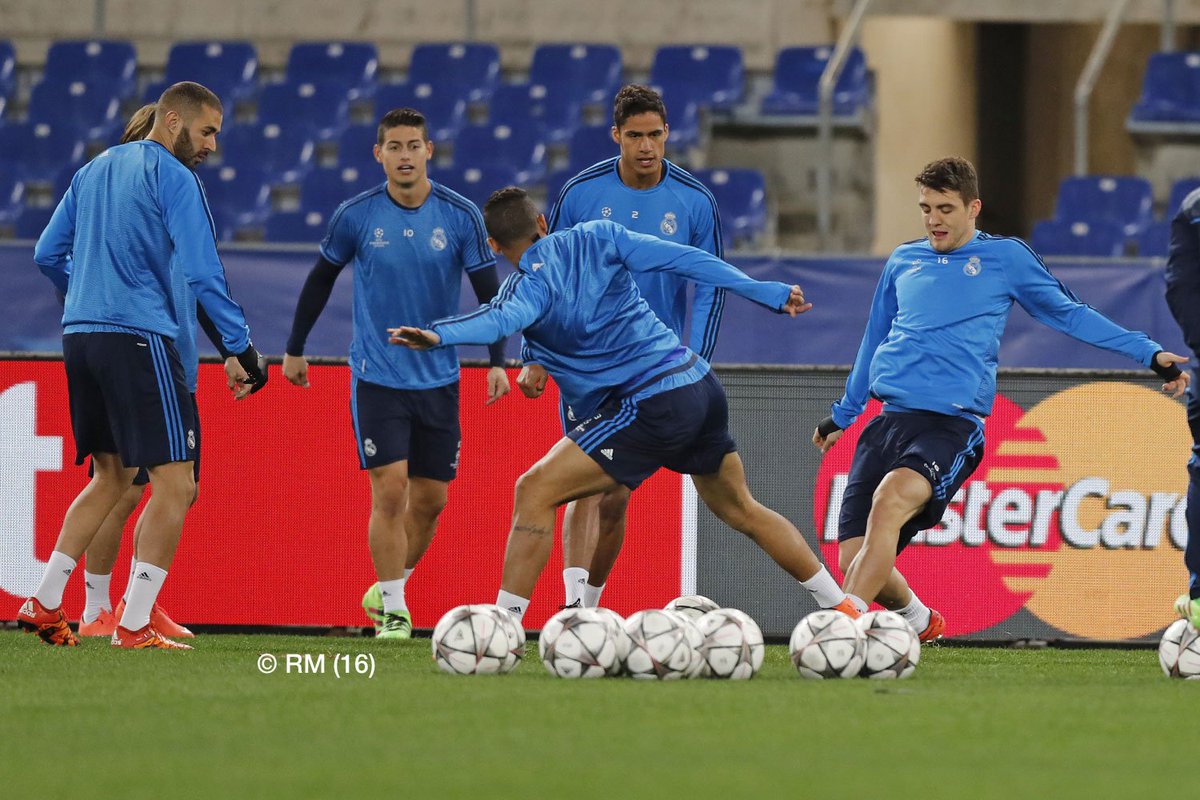 realmadrid's tweet photo. Los blancos terminaron de preparar el partido de ida de los octavos de final de la Champions League 🏃✅

#RMUCL https://t.co/CDFhSqAQpH