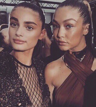 taylorrpgsfc's tweet image. salut bébé 😏👅