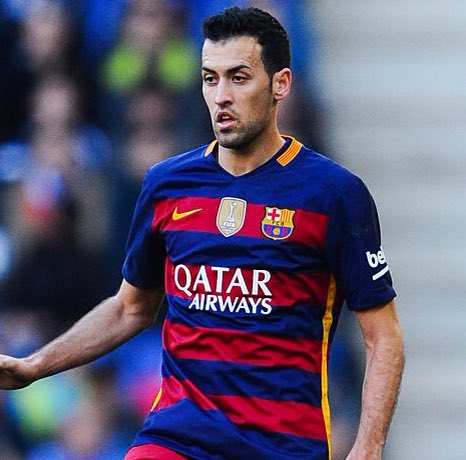 FtblBattles's tweet image. Who is the best defensive midfielder in the world?

RT for Obi Mikel
LIKE for Busquets