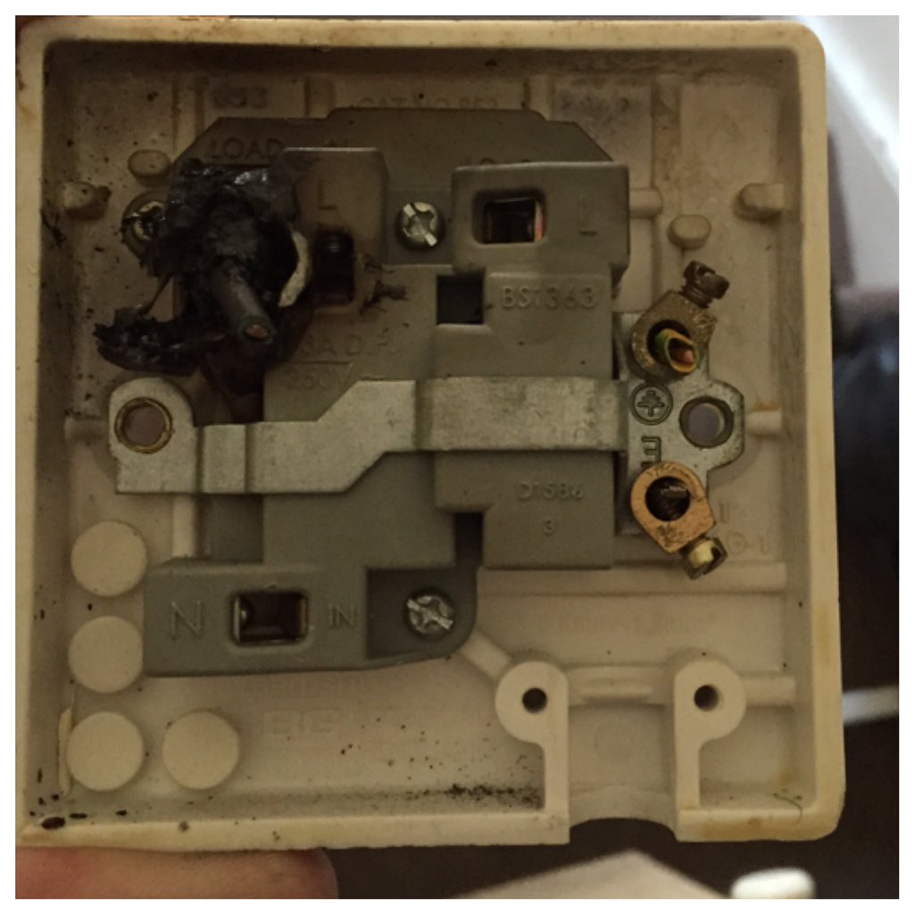 Tennant complaining they could smell burning, here's the culprit... #callout #electricalfault #london