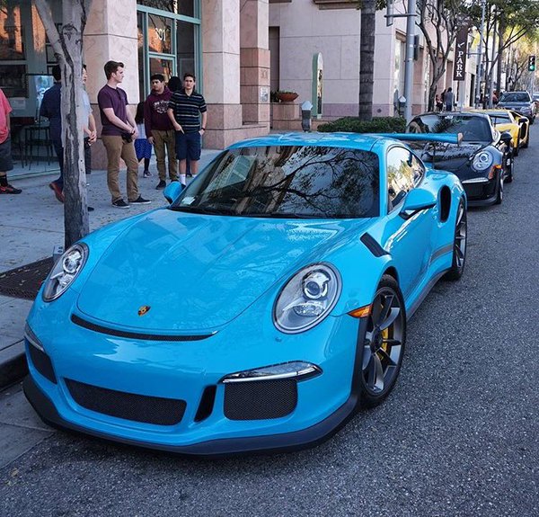 Turqoise Porsche 💙